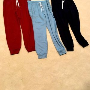 Vuori XS jogger. colors :shade Heather ,black,brick Heather